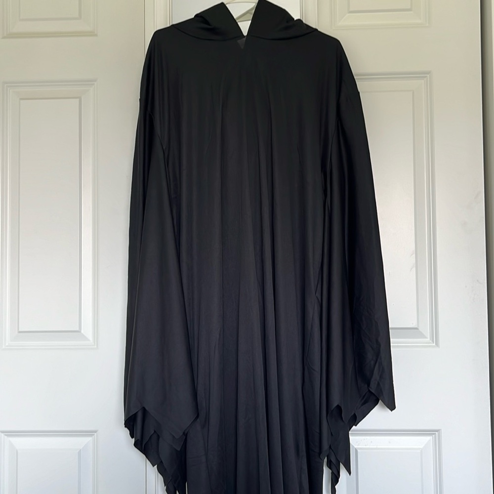 Spirit Halloween Hooded Robe OSFM Adult Costume